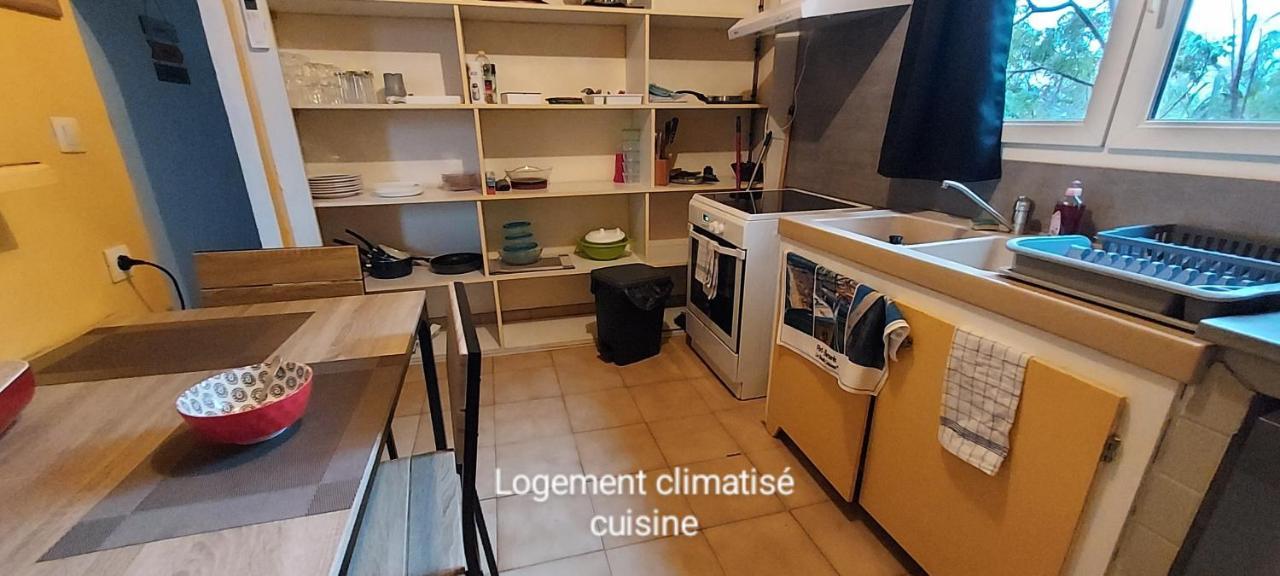 Le Barcares Logement Climatise Pour 6 Personnes, Draps Et Serviettes Non Fournis Air-Conditioned Accommodation For 6 People, Sheets And Towels Not Provided Alojamiento Con Aire Acondicionado Para 6 Personas, Sabanas Y Toallas No Incluidas ภายนอก รูปภาพ