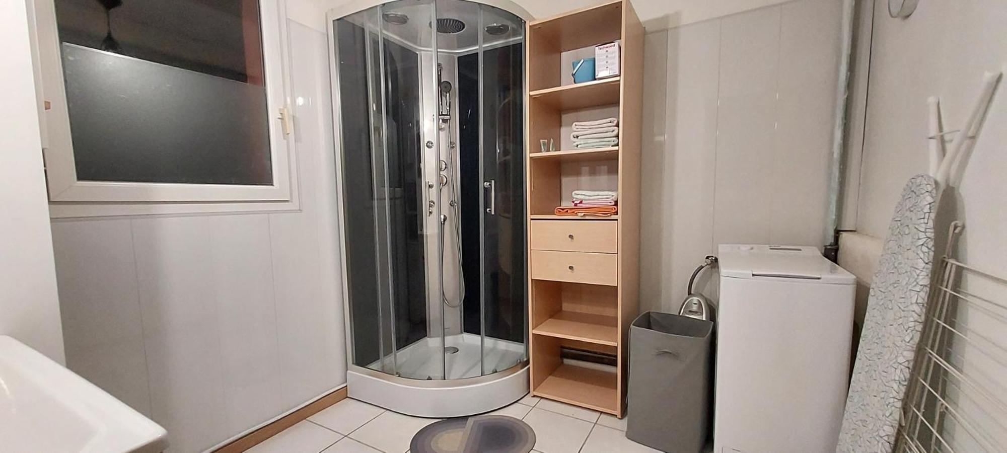 Le Barcares Logement Climatise Pour 6 Personnes, Draps Et Serviettes Non Fournis Air-Conditioned Accommodation For 6 People, Sheets And Towels Not Provided Alojamiento Con Aire Acondicionado Para 6 Personas, Sabanas Y Toallas No Incluidas ภายนอก รูปภาพ